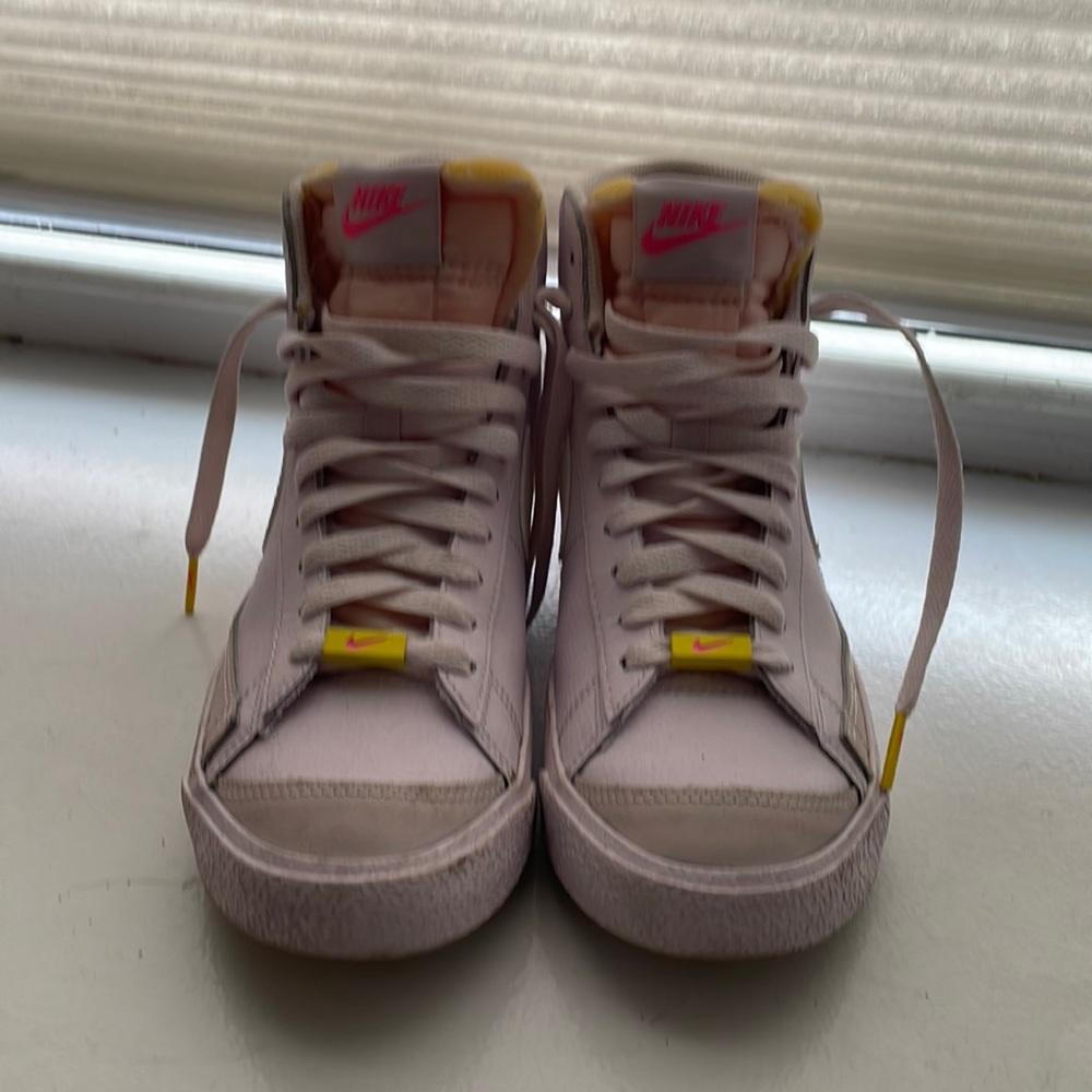 Nike Blazer Mid 77